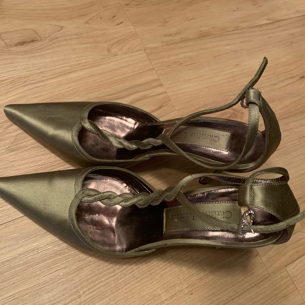 Christian Lacroix Shoes size 37 like new. Olive.